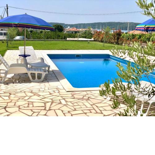 Apartments Teo