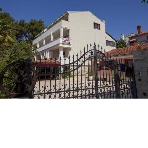 Apartments Villa Ban