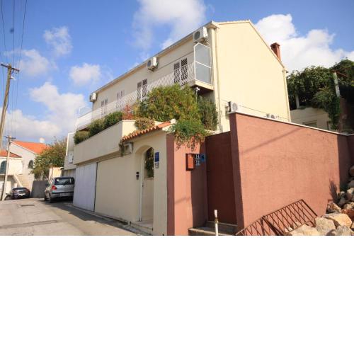 Apartments with a parking space Dubrovnik - 9682