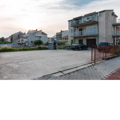 Apartments with a parking space Kastel Kambelovac, Kastela - 12369