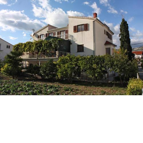 Apartments with a parking space Kastel Stafilic, Kastela - 5219