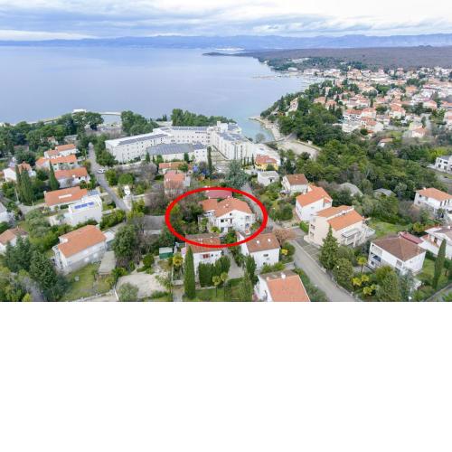 Apartments with a parking space Malinska (Krk) - 5456