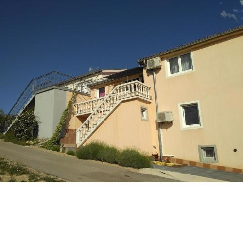 Apartments with a parking space Maslenica, Novigrad - 13405