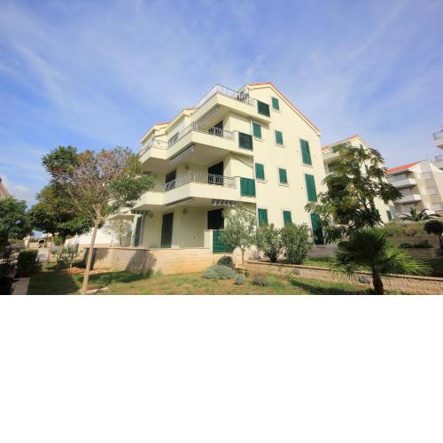 Apartments with a parking space Novalja, Pag - 9427
