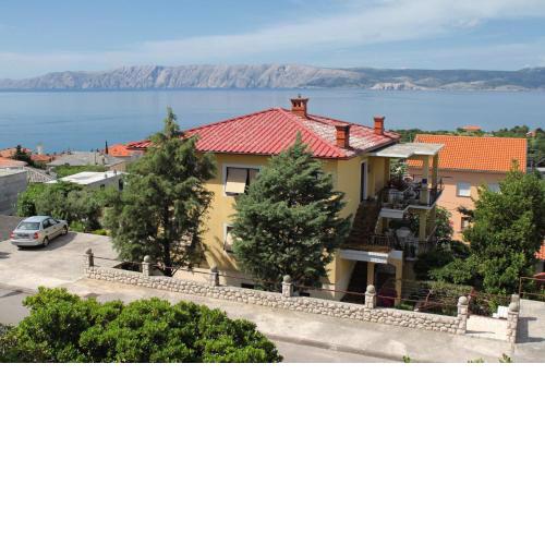 Apartments with a parking space Novi Vinodolski - 2416