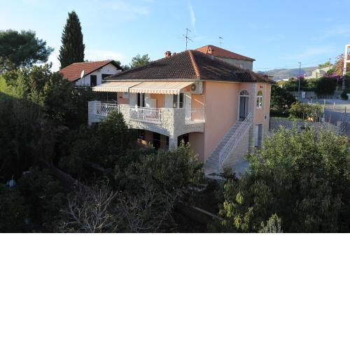 Apartments with a parking space Okrug Gornji, Ciovo - 10343