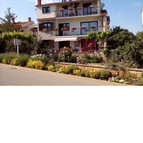 Apartments with a parking space Pomer, Medulin - 13565