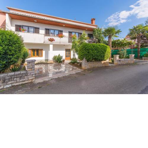 Apartments with a parking space Porec - 13927