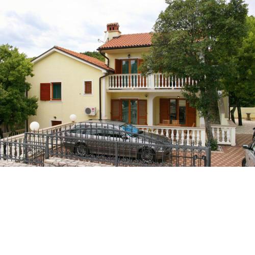 Apartments with a parking space Povile, Novi Vinodolski - 2398
