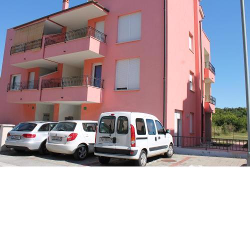 Apartments with a parking space Pula - 13416