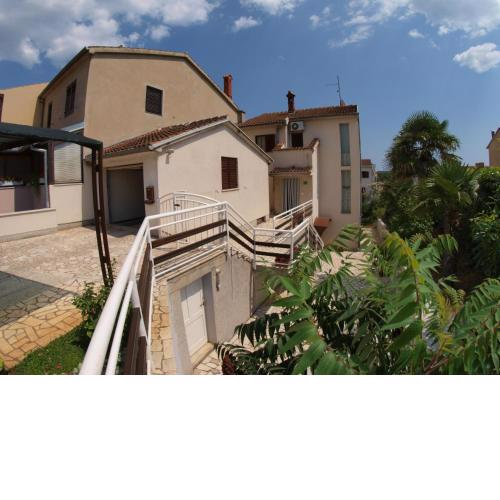 Apartments with a parking space Pula - 20809