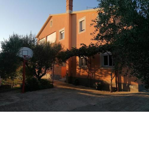 Apartments with a parking space Pula - 7420