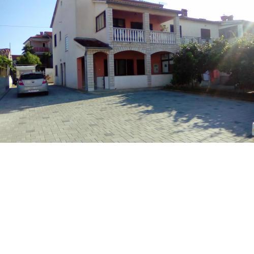 Apartments with a parking space Rovinj - 2204