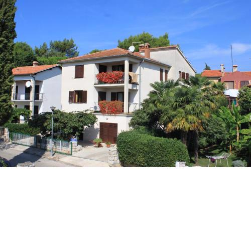 Apartments with a parking space Rovinj - 7144