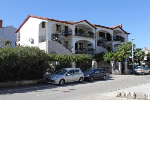 Apartments with a parking space Rovinj - 7195