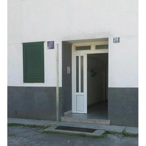 Apartments with a parking space Split - 11726