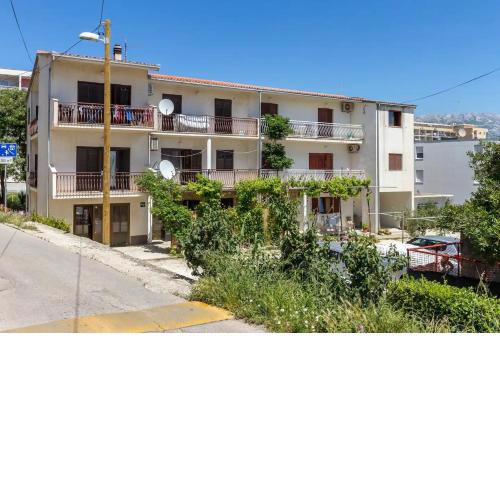 Apartments with a parking space Split - 12846