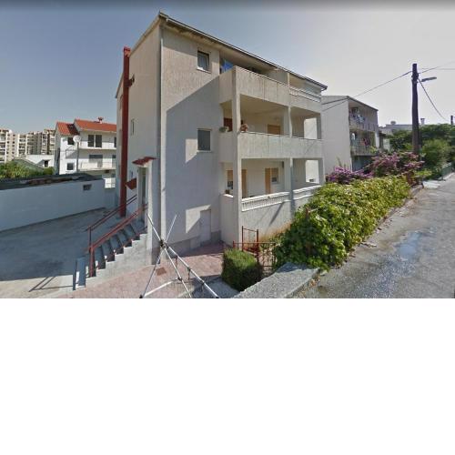 Apartments with a parking space Split - 17119
