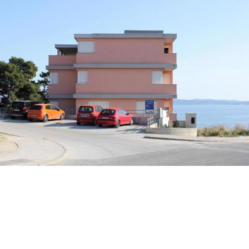 Apartments with a parking space Split - 7590