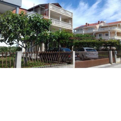 Apartments with a parking space Srima - Vodice, Vodice - 17238