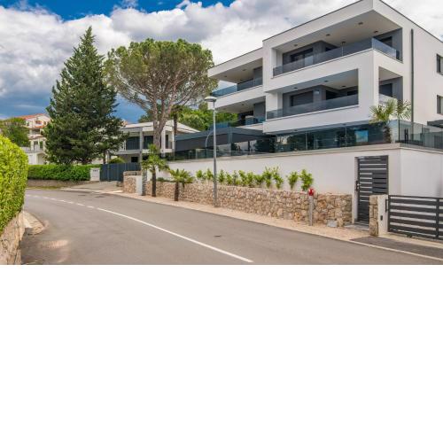Apartments with a parking space Vantacici, Krk - 19382