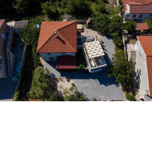 Apartments with a parking space Vir - 18605