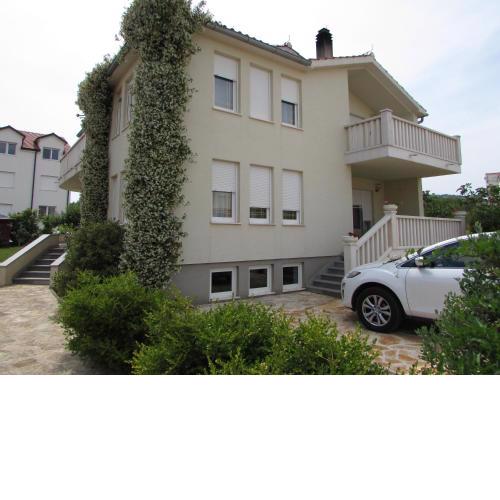 Apartments with a parking space Vodice - 13997
