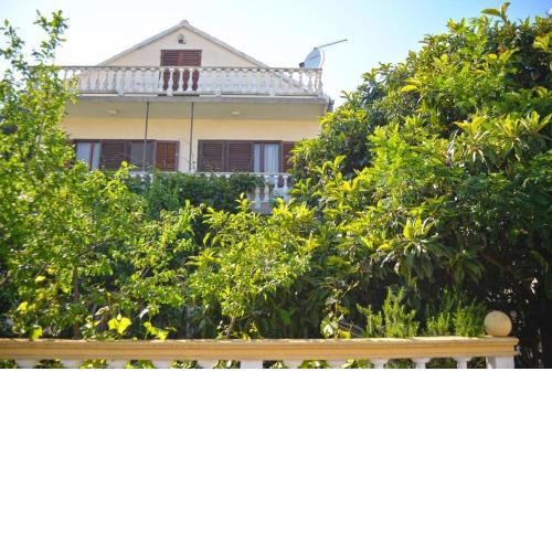 Apartments with a parking space Vodice - 4180