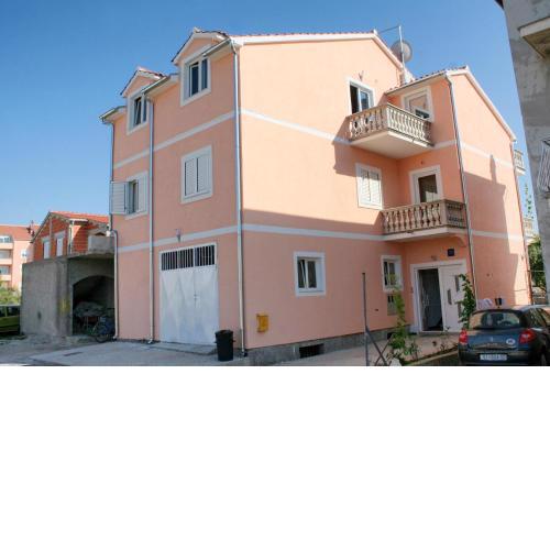 Apartments with a parking space Vodice - 4214