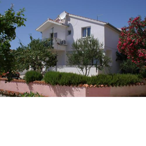 Apartments with a parking space Vodice - 4236