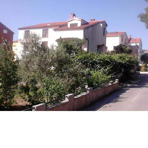Apartments with a parking space Zadar - Diklo, Zadar - 13327