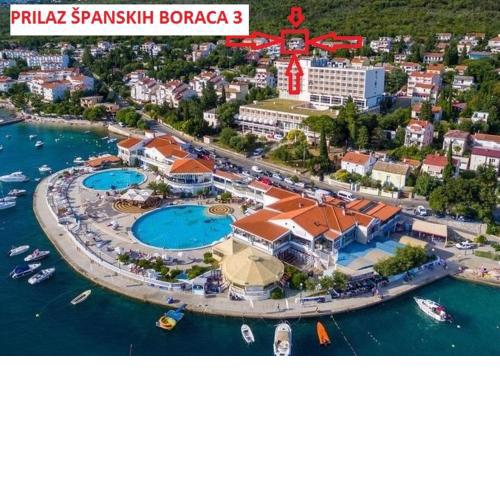 Apartments with swimming pool 9x4m