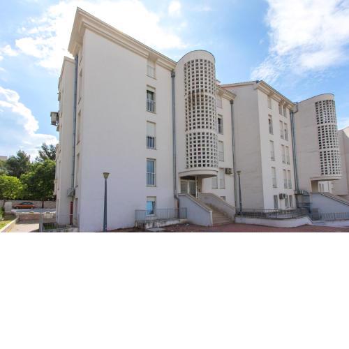 Apartments with WiFi Split - 13415