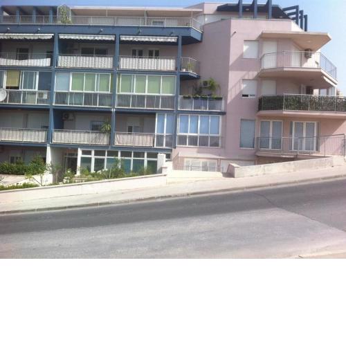 Apartments with WiFi Split - 14415