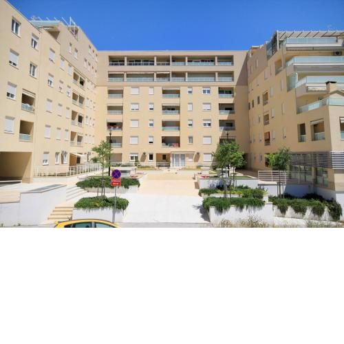 Apartments with WiFi Split - 9249