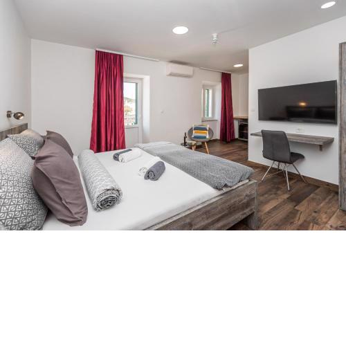 Apinelo Port Rooms