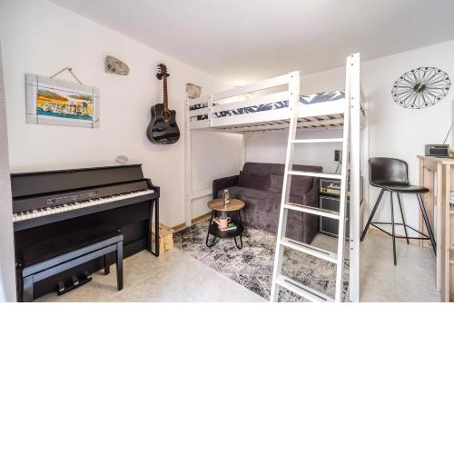 Aryjina kuća, studio apartment with mountain & seeview