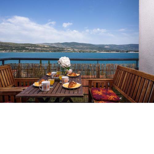 Aspen 2bedroom apartment with seaview