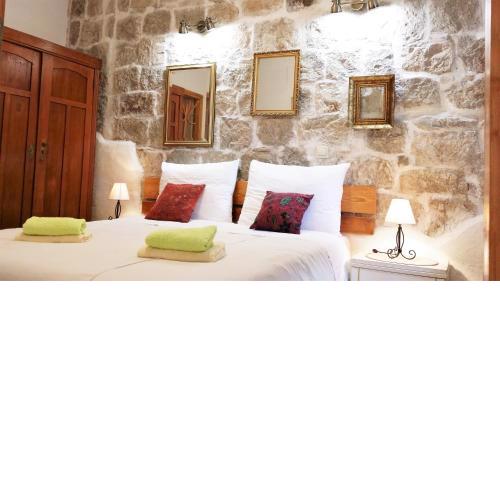 Authentic Mediterranean Apartment
