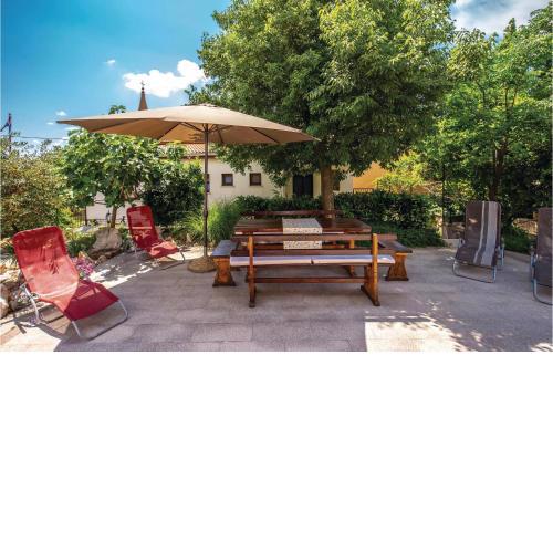 Awesome apartment in Jadranovo with 3 Bedrooms and WiFi