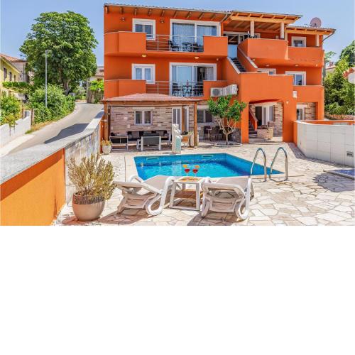 Awesome apartment in Medulin with Outdoor swimming pool and 1 Bedrooms