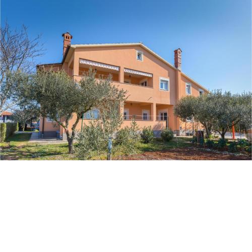 Awesome Apartment In Pula With Wifi And 1 Bedrooms 2