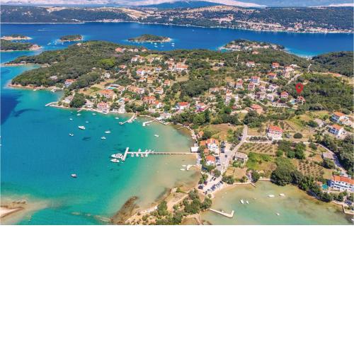 Awesome apartment in Supetarska Draga with 1 Bedrooms, WiFi and Outdoor swimming pool