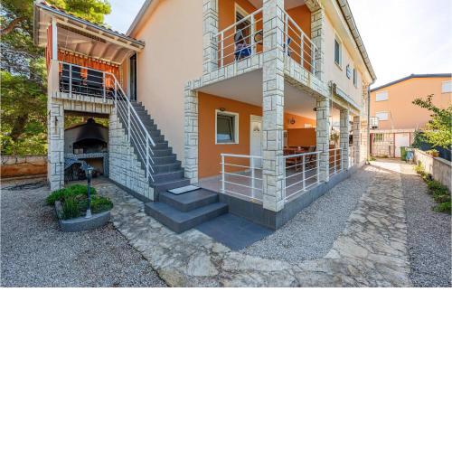 Awesome apartment in Vir with WiFi and 2 Bedrooms