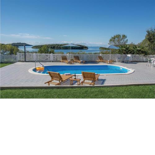 Awesome apartment in Vrsar with Outdoor swimming pool, WiFi and 1 Bedrooms