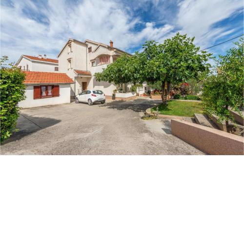 Awesome Apartment In Zadar With 1 Bedrooms And Wifi 2
