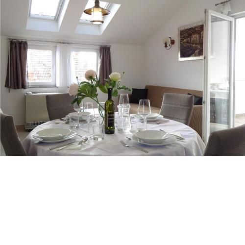 Awesome apartment in Zadar with WiFi and 2 Bedrooms