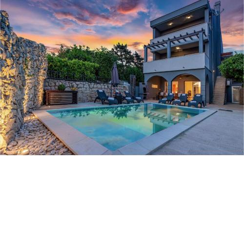 Awesome home in Crikvenica with WiFi, 6 Bedrooms and Outdoor swimming pool