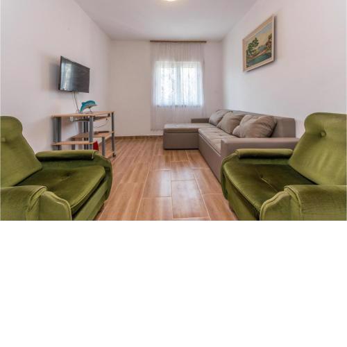 Awesome home in Pakostane with 2 Bedrooms and WiFi