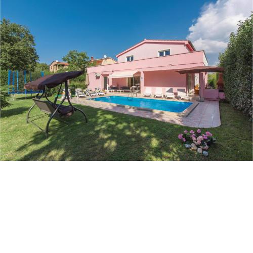 Awesome Home In Porec With 5 Bedrooms, Internet And Outdoor Swimming Pool